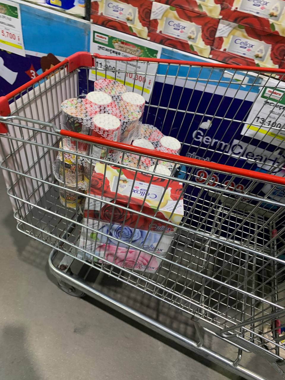 FMCG Products Display at Makro